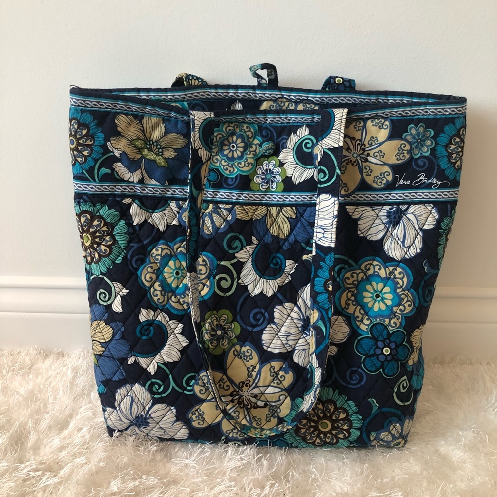 Vera Bradley tote Mod Floral Blue